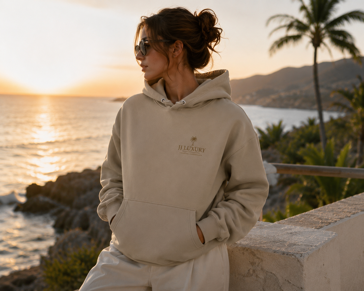 Coastal Essential Hoodie - Beige Resortwear