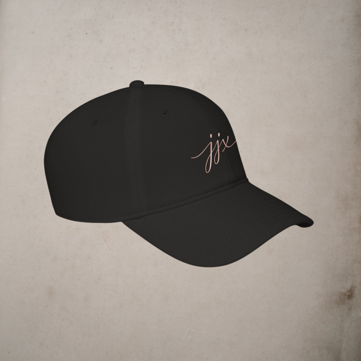 JJ Luxury House zwarte katoenen baseballcap met verfijnd goudkleurig borduursel op de voorzijde